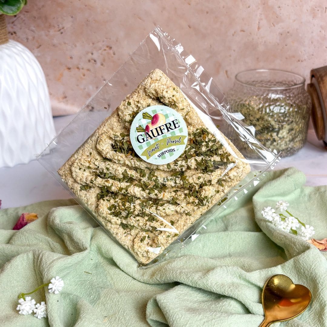 Sachet thermoscellé de friandises bio GAUFREBIO Surpoids navet persil pour chevaux sensibles