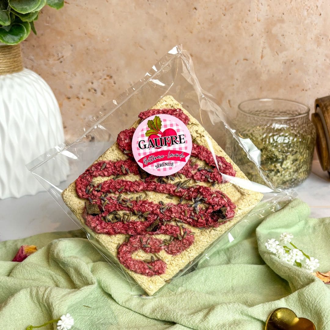 Sachet thermoscellé de friandises bio GAUFREBIO Sérénité pour chevaux à la betterave et lavande